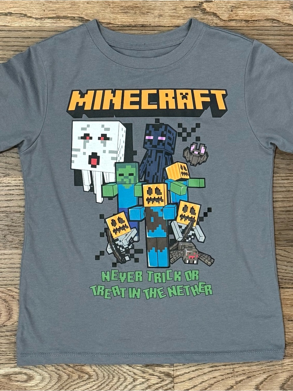Boys Minecraft Tees and Hoodie Bundle! - Picture 7 of 11